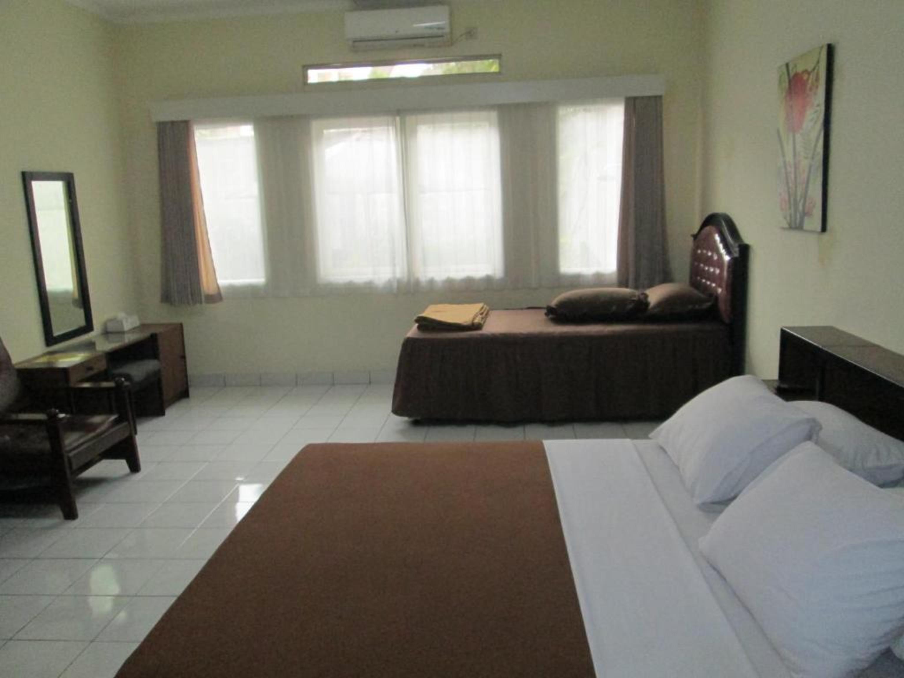 Rumah Anda Guest House By Zuzu Bandung Luaran gambar